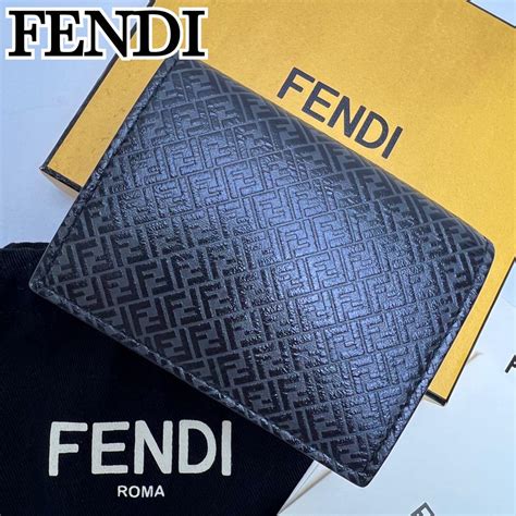 fendi 財布 三 つ折り